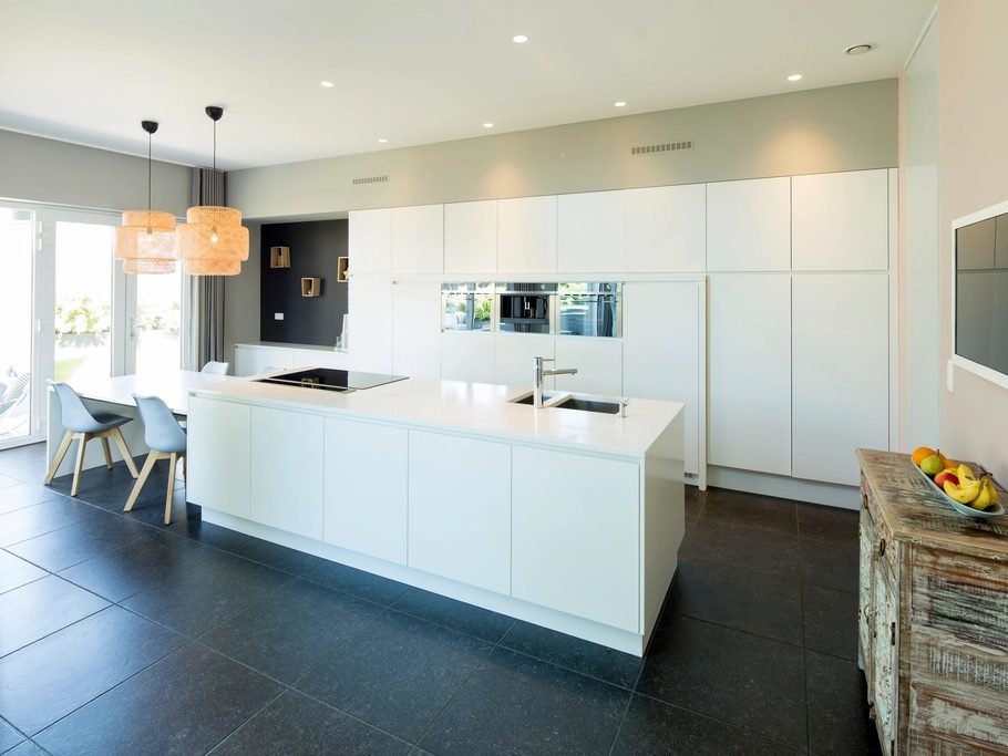 Keukenrenovatie met verbouwing